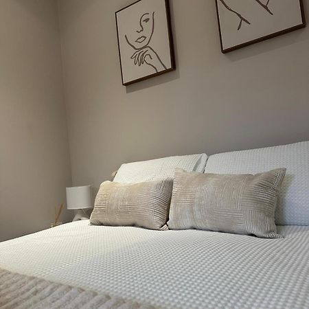 Richardson Deluxe Apartments - 3 Bed London Exteriör bild