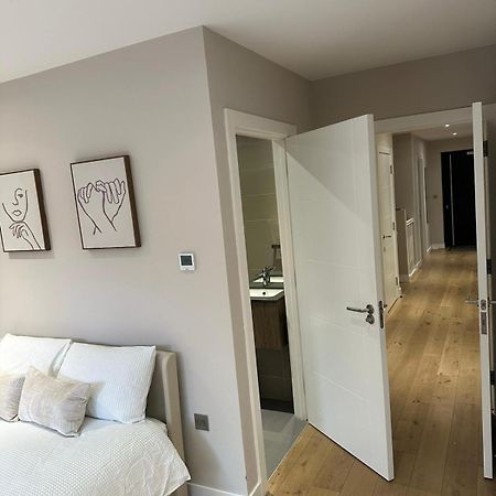 Richardson Deluxe Apartments - 3 Bed London Exteriör bild