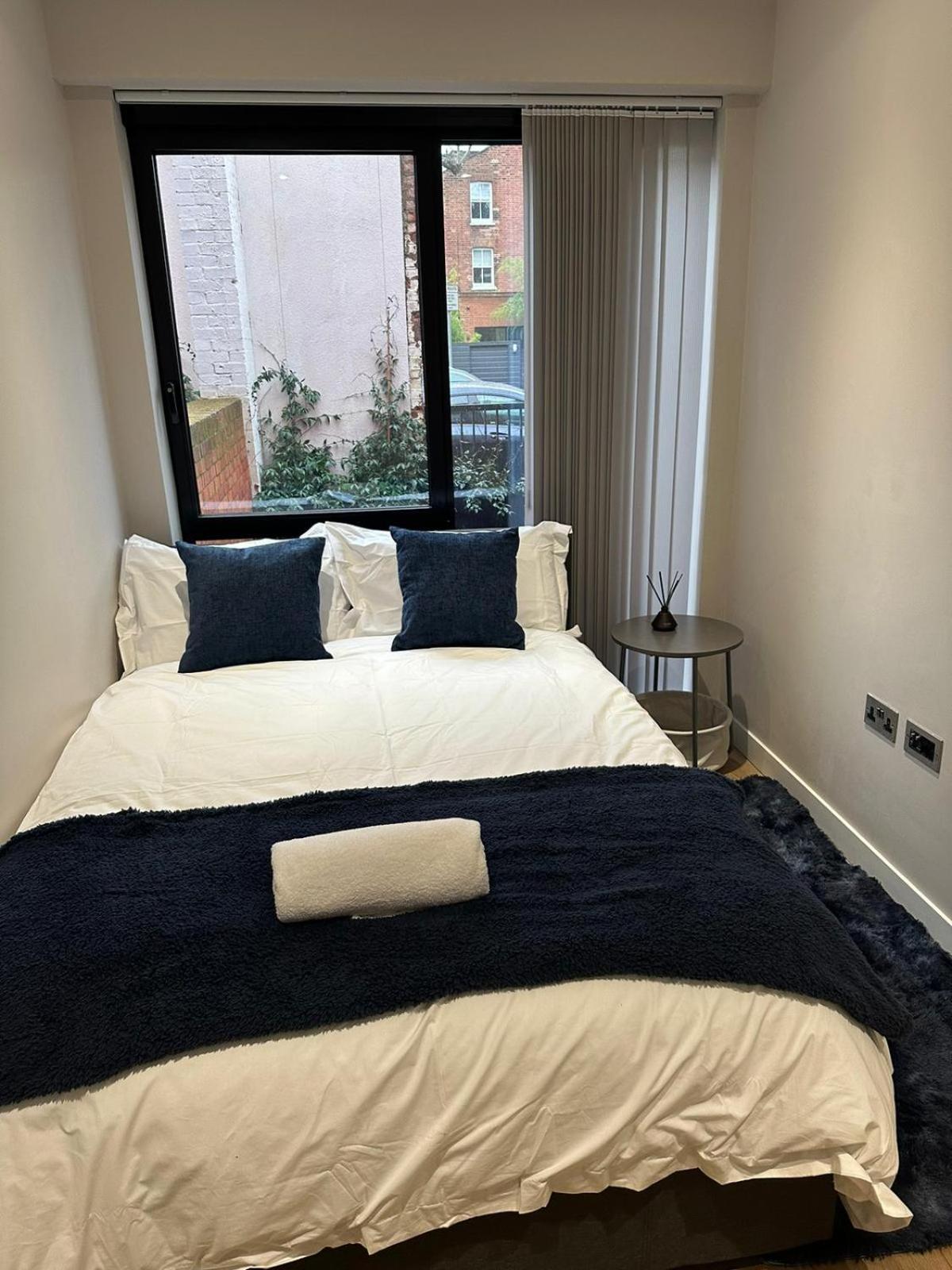 Richardson Deluxe Apartments - 3 Bed London Exteriör bild